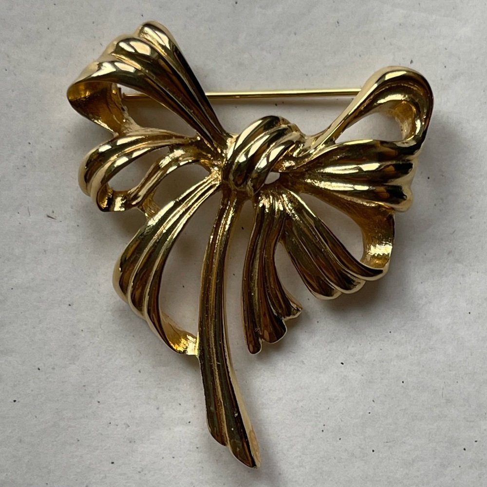 Vtg Givenchy Gold Tone Tied Ribbon Bow Pin/Brooch